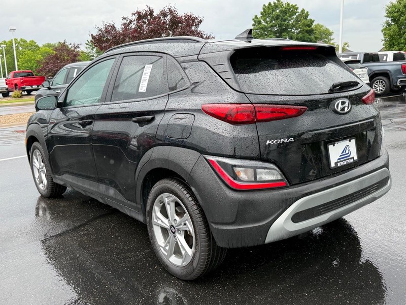 Hyundai Kona Vehicle Image 05