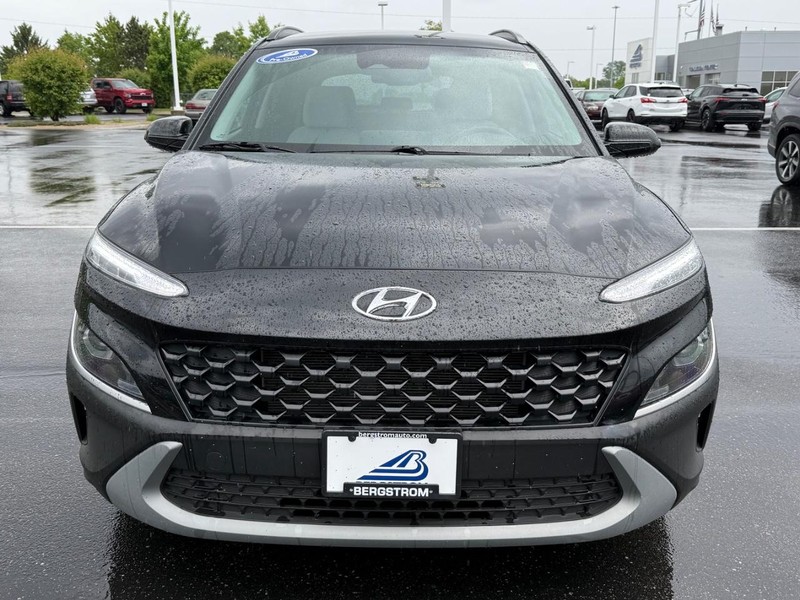 Hyundai Kona Vehicle Image 08