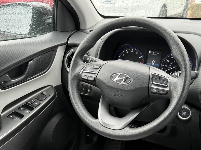 Hyundai Kona Vehicle Image 13