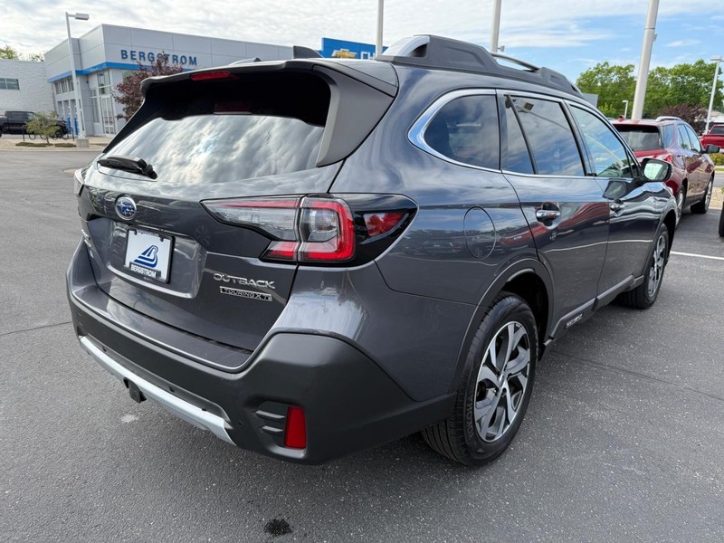 Subaru Outback Vehicle Image 03