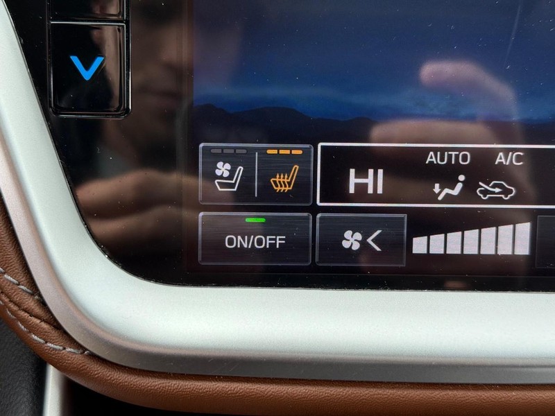 Subaru Outback Vehicle Image 21