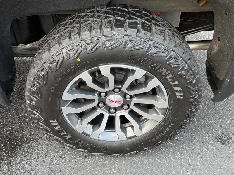 GMC Sierra 1500 Vehicle Image 06