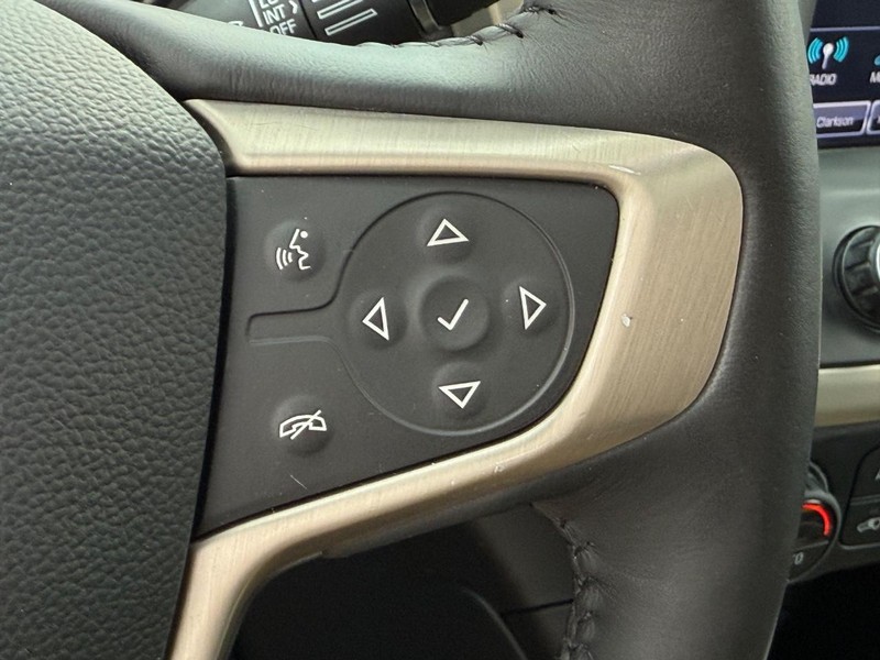 GMC Acadia Vehicle Image 18