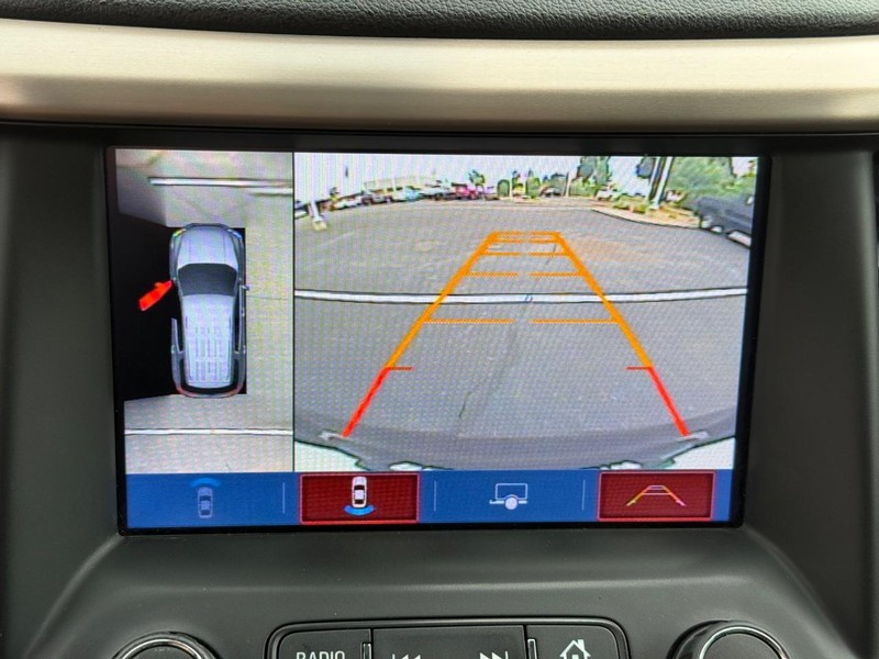 GMC Acadia Vehicle Image 20
