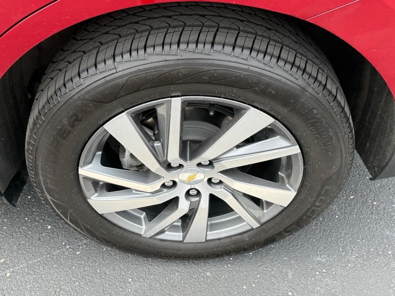Chevrolet Equinox Vehicle Image 07