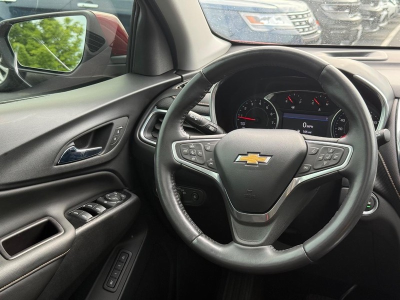 Chevrolet Equinox Vehicle Image 14