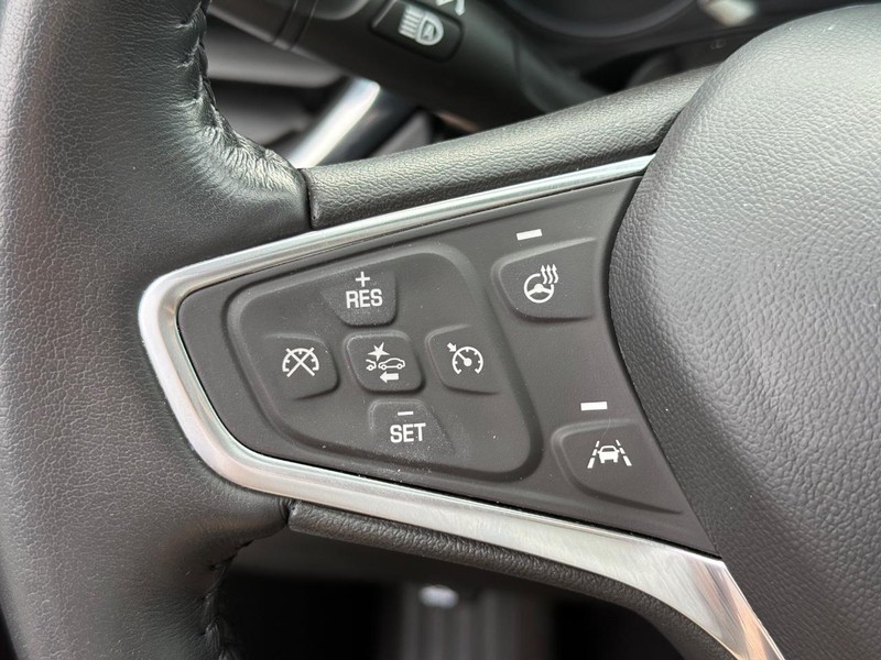 Chevrolet Equinox Vehicle Image 17