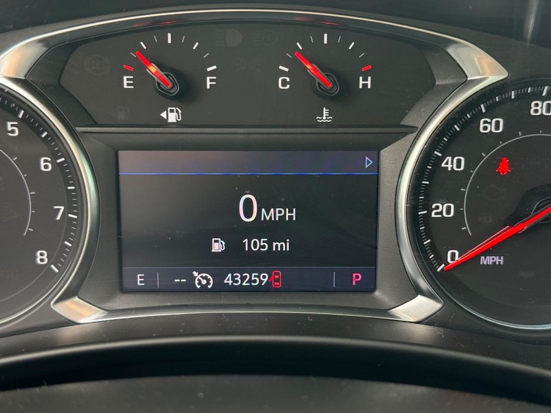 Chevrolet Equinox Vehicle Image 19