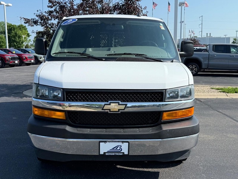 Chevrolet Express Cargo Van Vehicle Image 08