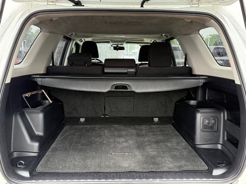 Toyota 4Runner Vehicle Image 05