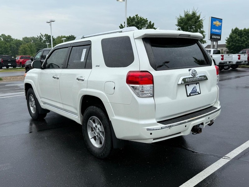 Toyota 4Runner Vehicle Image 06