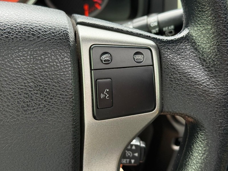 Toyota 4Runner Vehicle Image 15