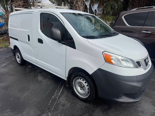 more details - nissan nv200