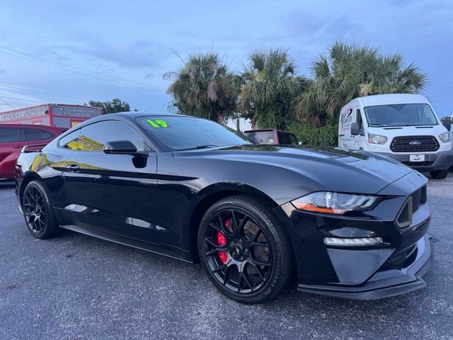 more details - ford mustang
