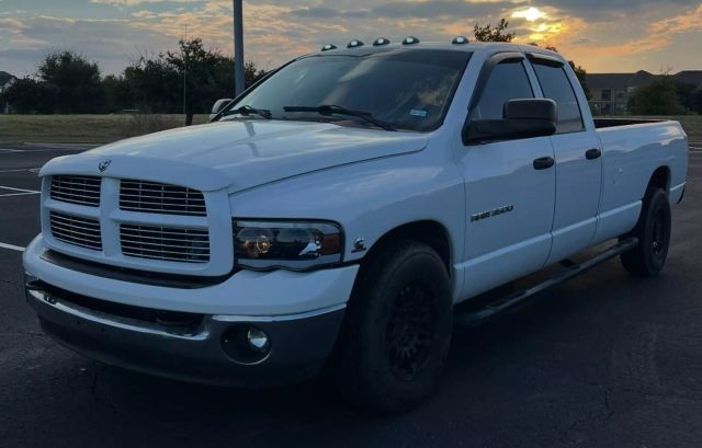Dodge Ram 3500 Q Vehicle Full-screen Gallery Image 02