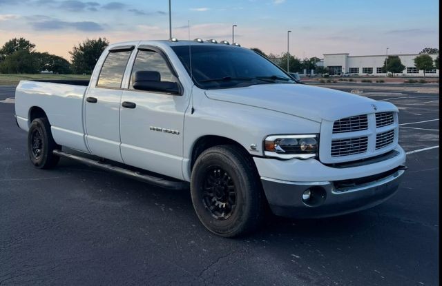 Dodge Ram 3500 Q Vehicle Full-screen Gallery Image 03