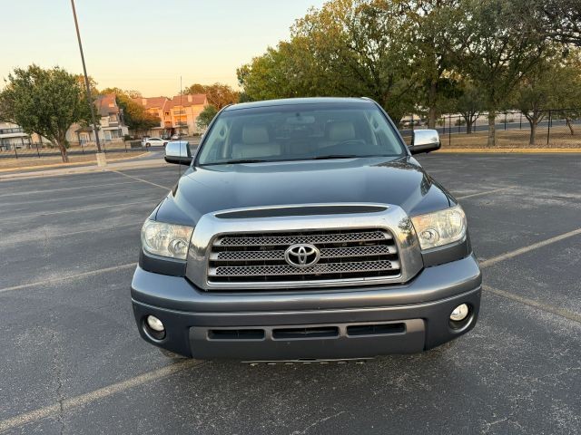 Toyota Tundra 2WD Vehicle Full-screen Gallery Image 03