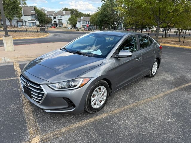 Hyundai Elantra Vehicle Full-screen Gallery Image 02