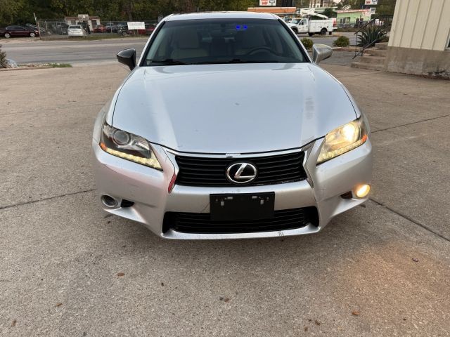 Lexus GS 350 Vehicle Full-screen Gallery Image 03