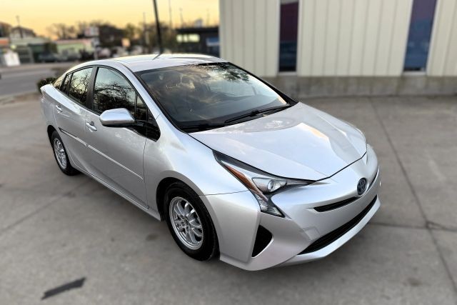 more details - toyota prius