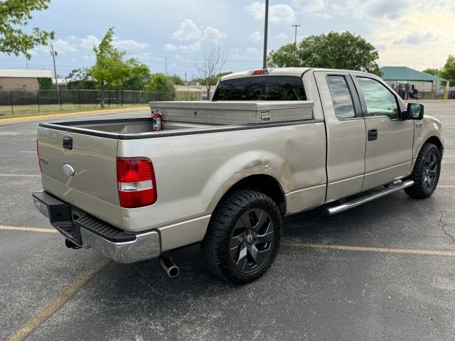 Ford F-150 Vehicle Full-screen Gallery Image 03