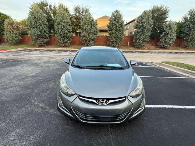 Hyundai Elantra Vehicle Full-screen Gallery Image 03