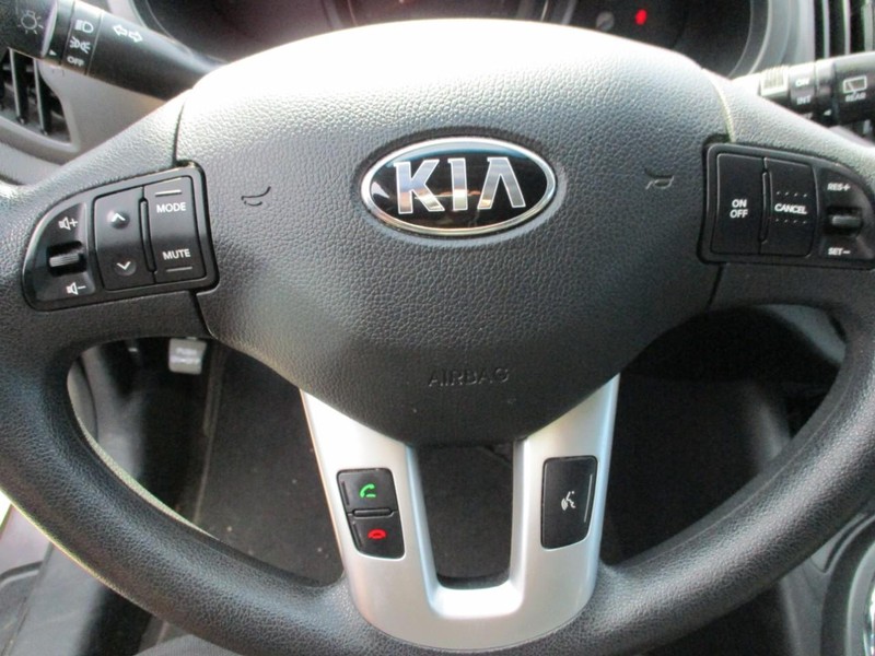 Kia Sportage Vehicle Image 10