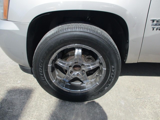 Chevrolet Tahoe Vehicle Image 17