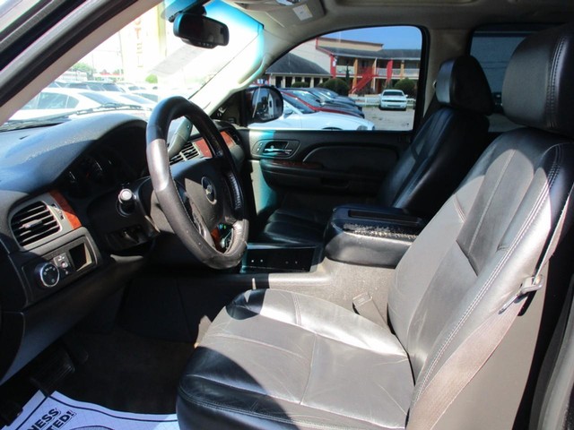 Chevrolet Tahoe Vehicle Image 05