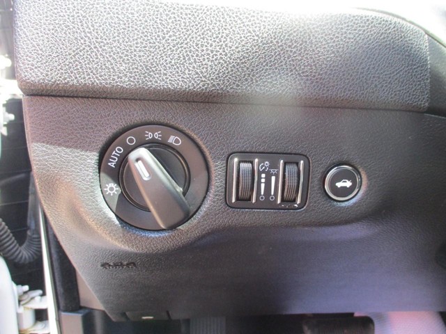 Dodge Charger Vehicle Image 17