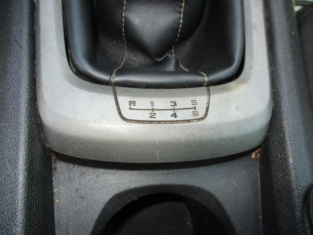 Chevrolet Camaro Vehicle Image 13