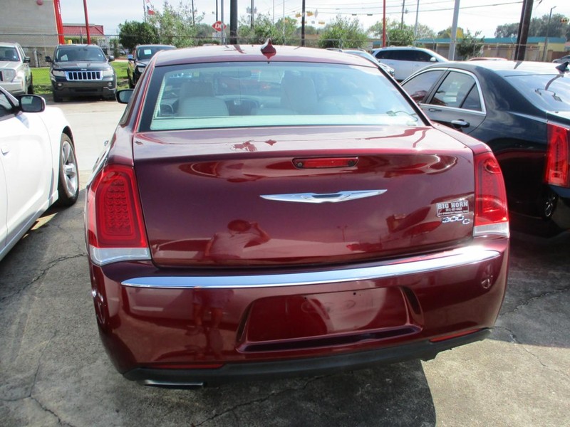 Chrysler 300 Vehicle Image 06