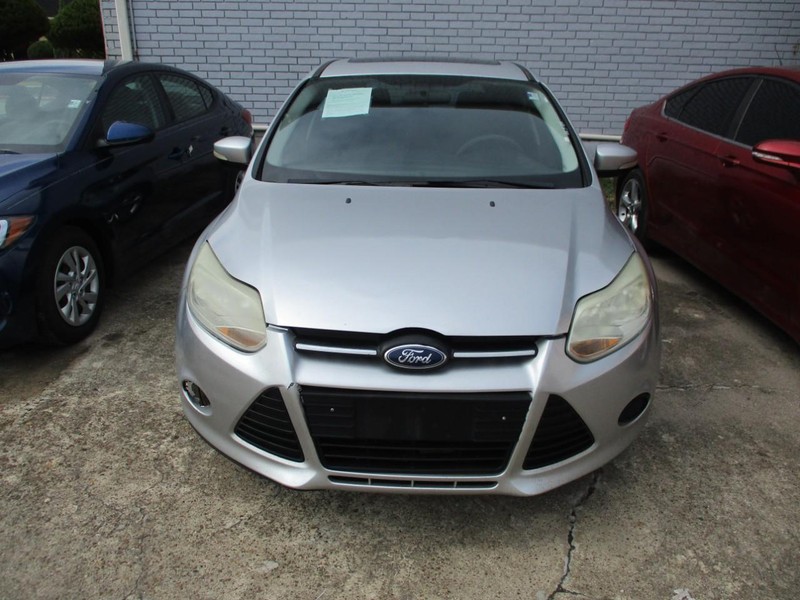 Ford Focus Vehicle Image 02