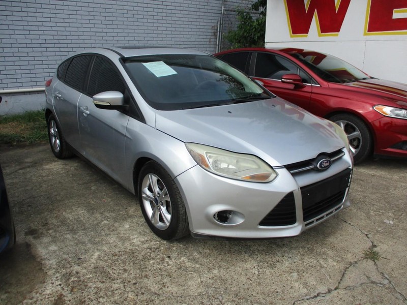Ford Focus Vehicle Image 03