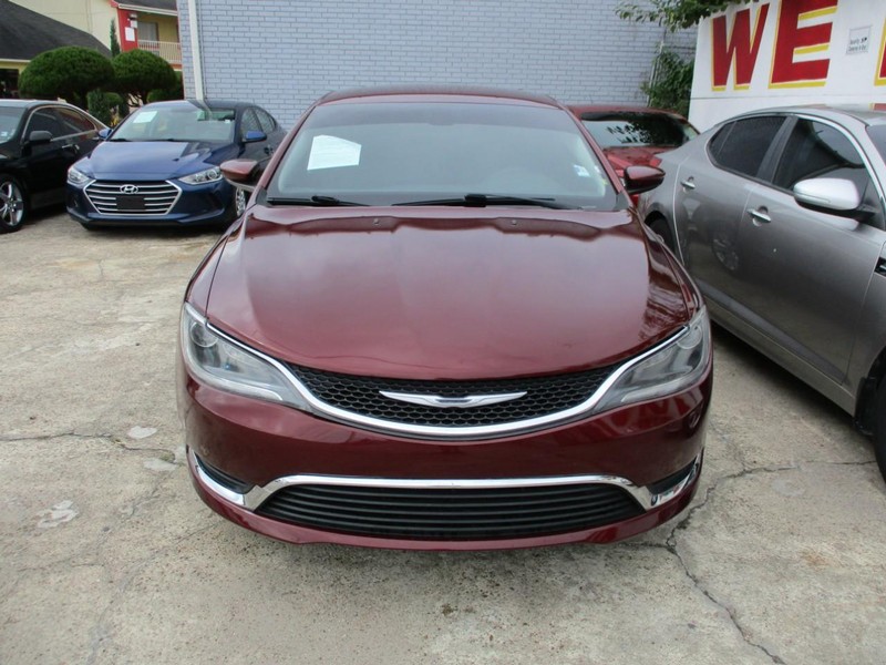 Chrysler 200 Vehicle Image 02