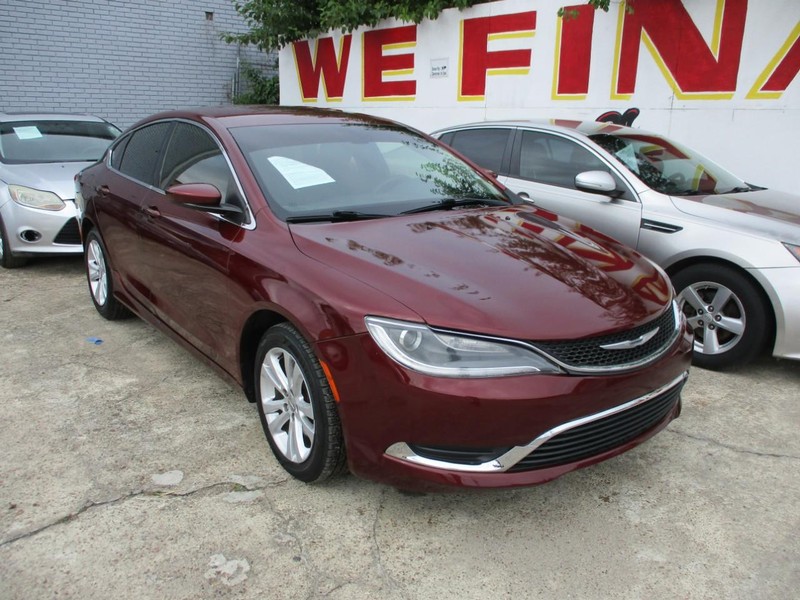 Chrysler 200 Vehicle Image 03