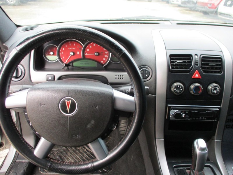 Pontiac GTO Vehicle Image 13