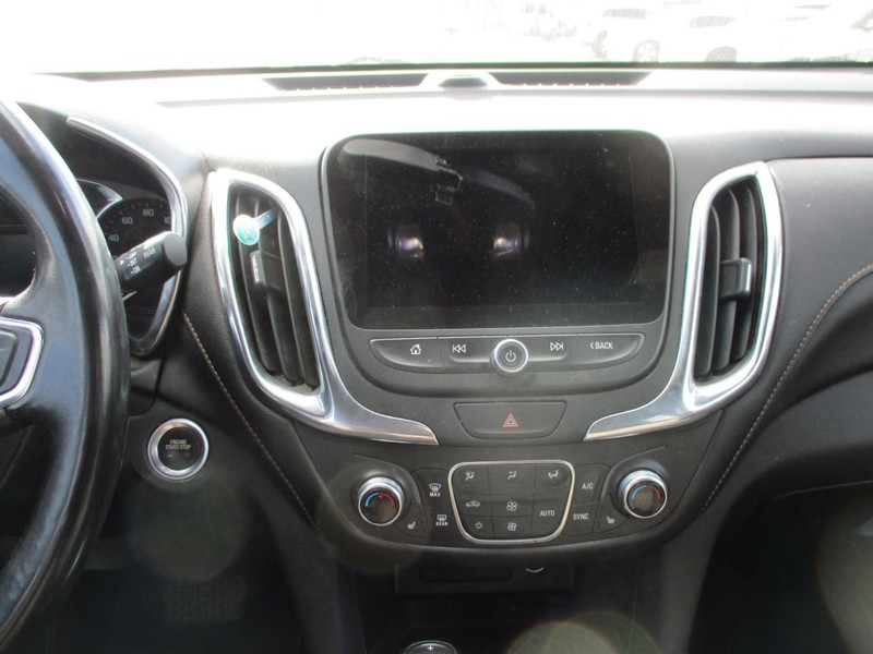 Chevrolet Equinox Vehicle Image 14