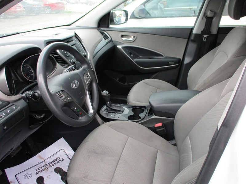 Hyundai Santa Fe Sport Vehicle Image 05