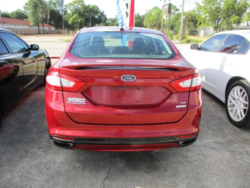 Ford Fusion Vehicle Image 05