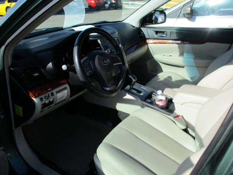 Subaru Outback Vehicle Image 06