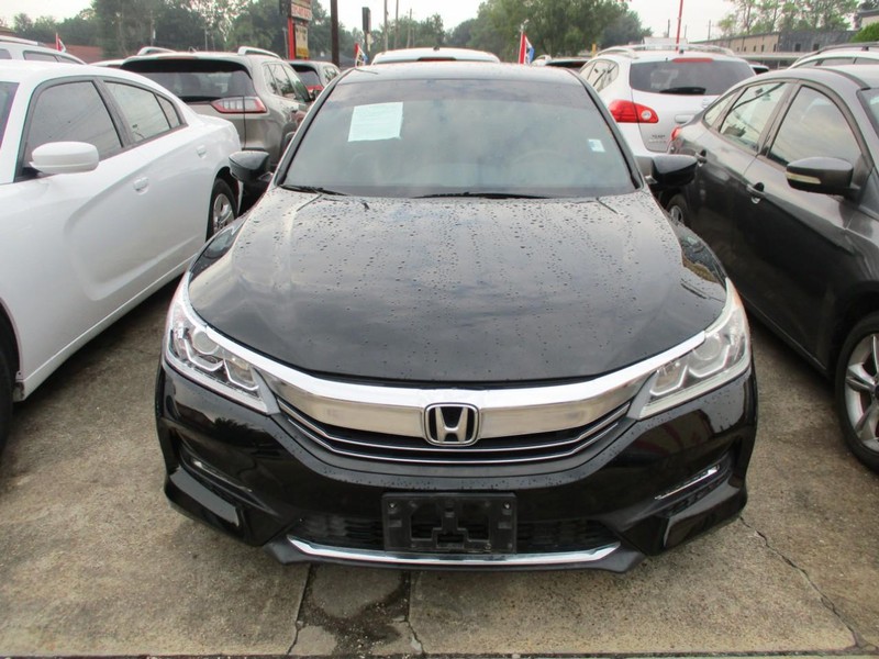 Honda Accord Sedan Vehicle Image 02