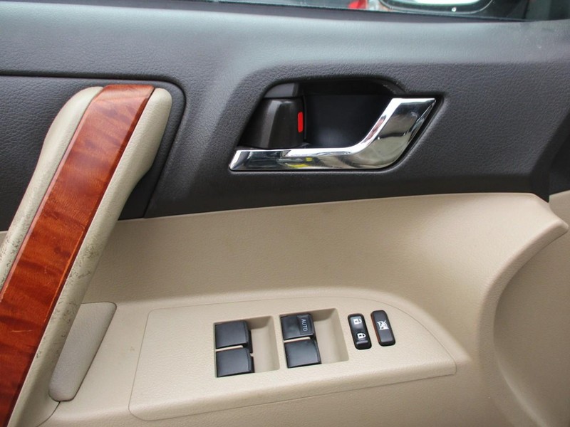 Toyota Highlander Vehicle Image 07