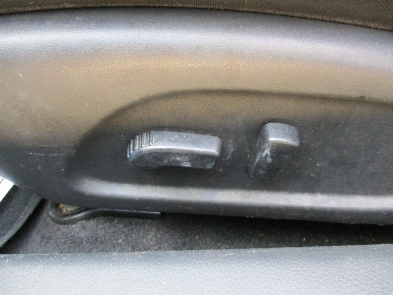 Nissan Altima Vehicle Image 14