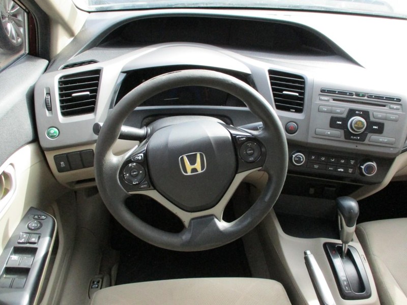 Honda Civic Sedan Vehicle Image 09