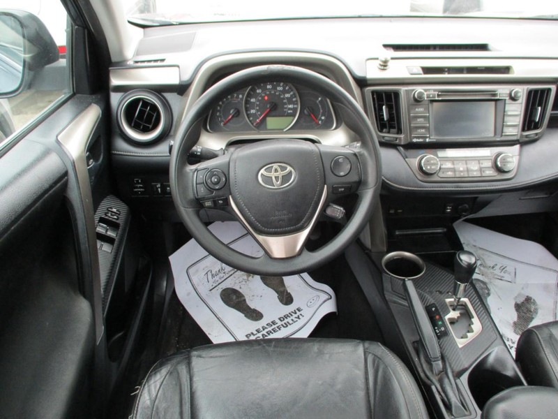 Toyota RAV4 Vehicle Image 08
