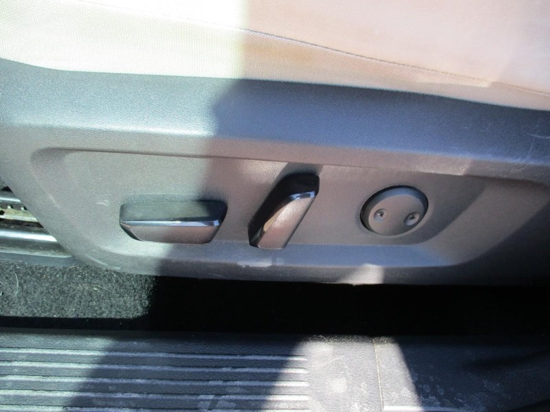 Nissan Rogue Vehicle Image 26