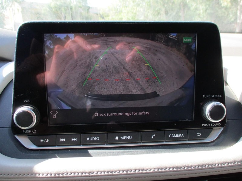 Nissan Rogue Vehicle Image 29