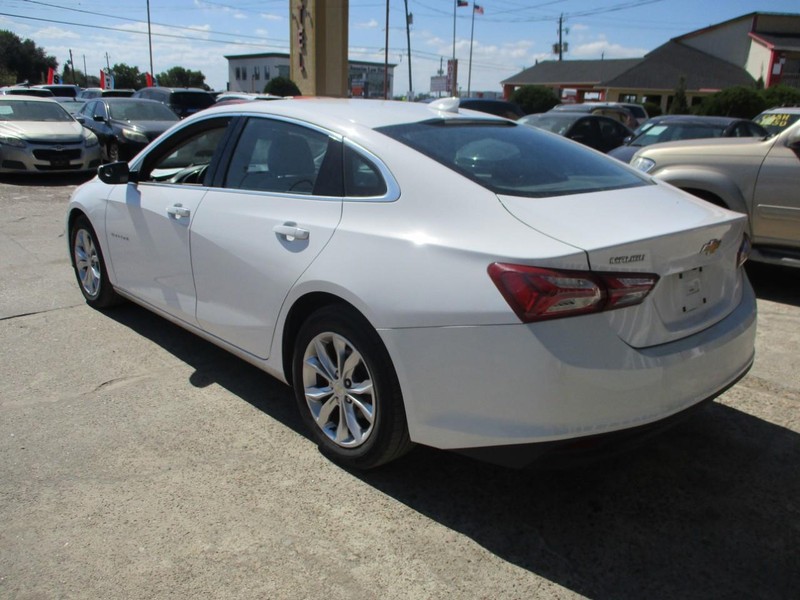 Chevrolet Malibu Vehicle Image 07