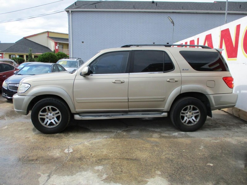 Toyota Sequoia Vehicle Image 03